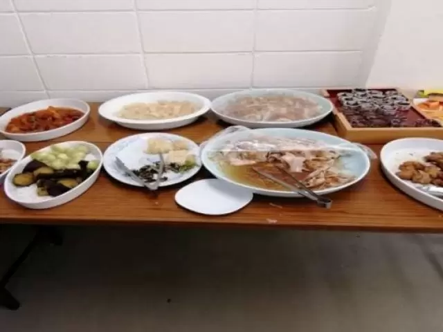 賄い（バイキングの残り物）は美味しいと評判です！