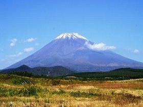 天気が良いと富士山が見れるかも！？
自然豊かな場所ですよ～♪