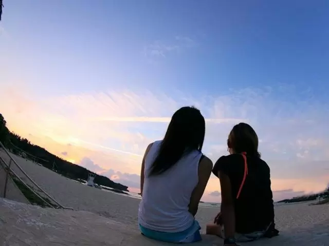 小浜のビーチでサンセットと共に、時間を感じながら仲間と語らい！！