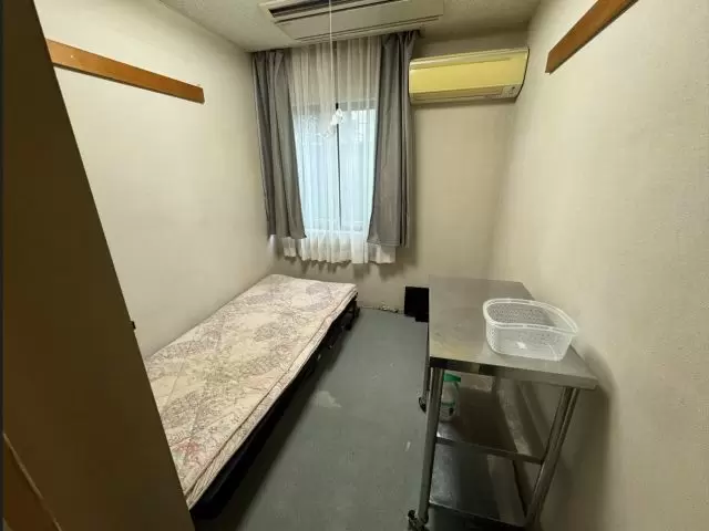 寮は洋室or和室タイプがございます。