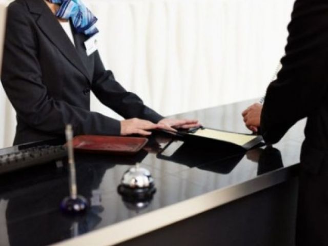 ★フロント×通し勤務★