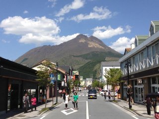 ★高時給案件！★【海外のお客様多数】長期勤務すると満了手当3万円の支給もあり！