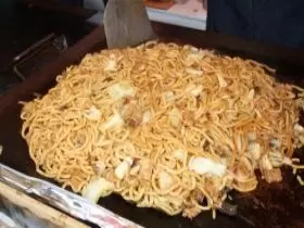 岡山のB級グルメ『ひるぜん焼きそば』!!