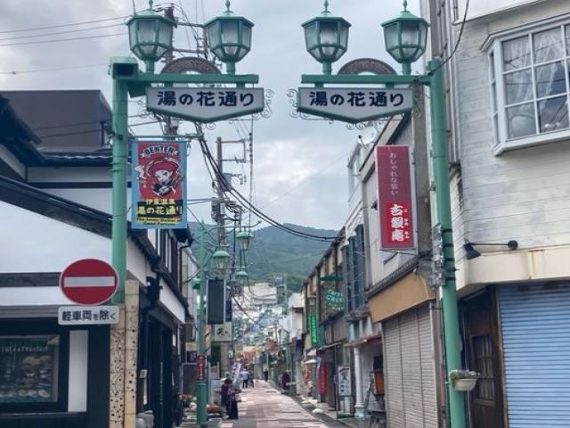 必要最低限のお買い物は全て駅周辺でOK！気候も穏やかで一年通して人気のエリアです。