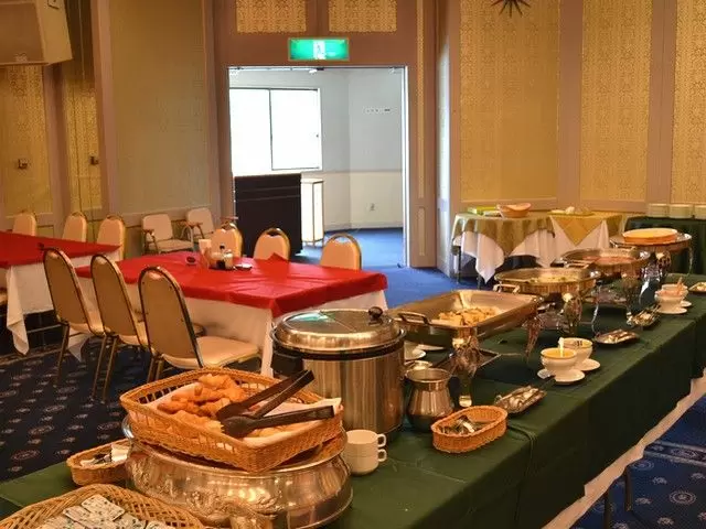 バイキング会場でのお仕事です♪