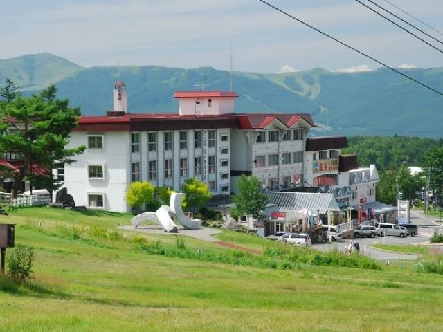 ＼白樺湖にあるリゾートホテルでのお仕事です／