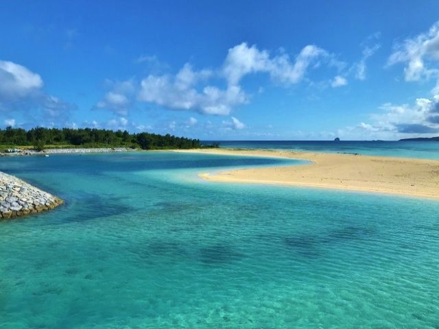 絶対に訪れるべき場所の一つ♪干潮時に現れる砂浜だけの無人島”ハテの浜”白い砂浜☆青い海!!
