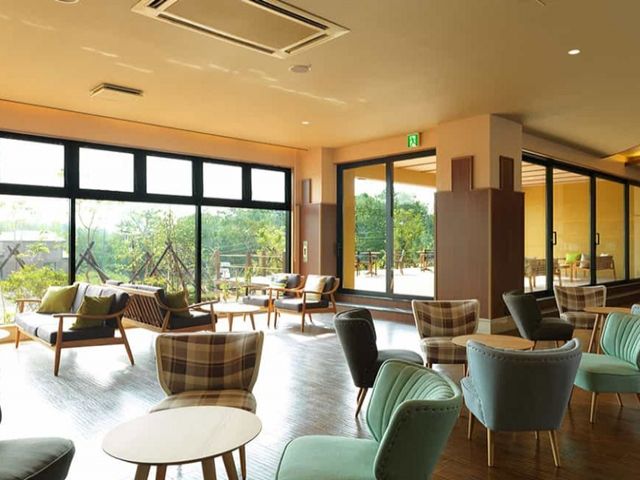 綺麗なホテルでの勤務はテンションあがります。