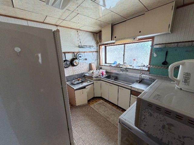 釣った魚は寮のキッチンで捌ける★