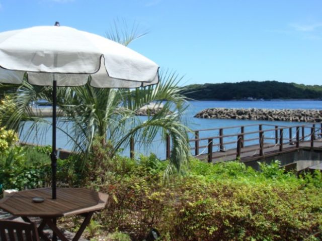 【離島】ホテル周辺の景色は抜群にきれいです。自然に囲まれてのんびり生活したい方大歓迎！