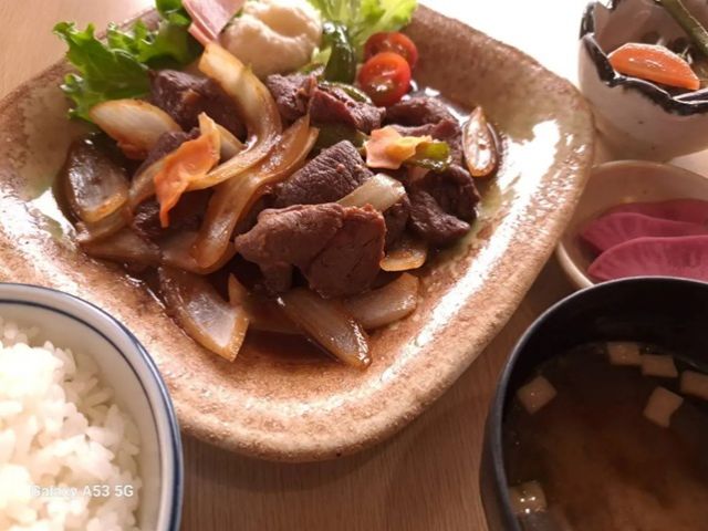 ご飯はまかない支給◇
休日も無料なのがうれしい!!