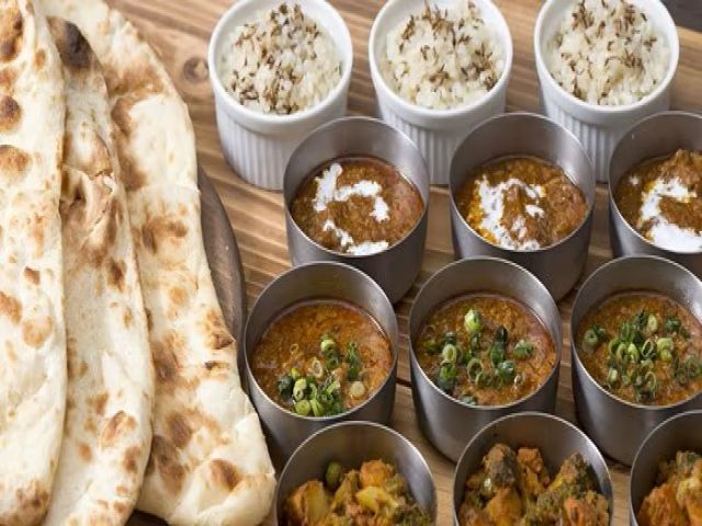 和食からエスニックまで地元の食材を活かしてお客様へご提供頂きます。