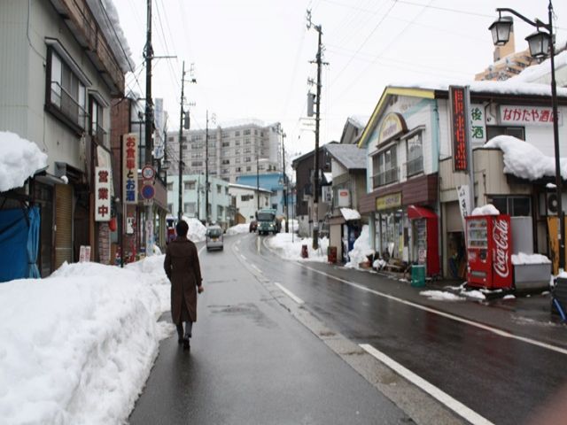 駅周辺を散策するのも良し、リフレッシュになりますよ！