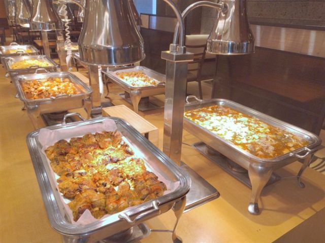 バイキング料理の一例です。