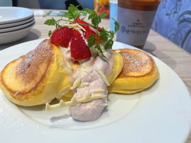 あの有名なパンケーキ店の本店がございます！