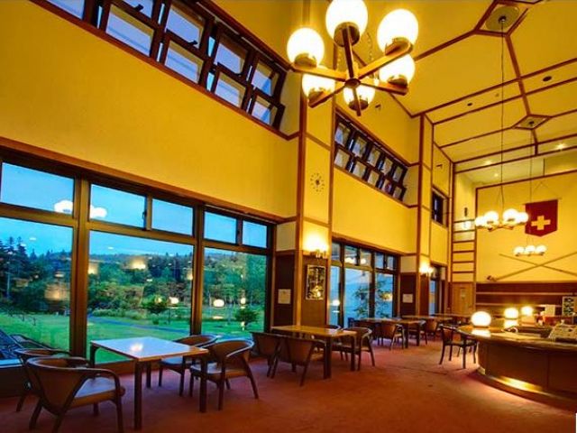 広々としたロビーが職場です！
教育体制しっかりしており、働きやすいです。