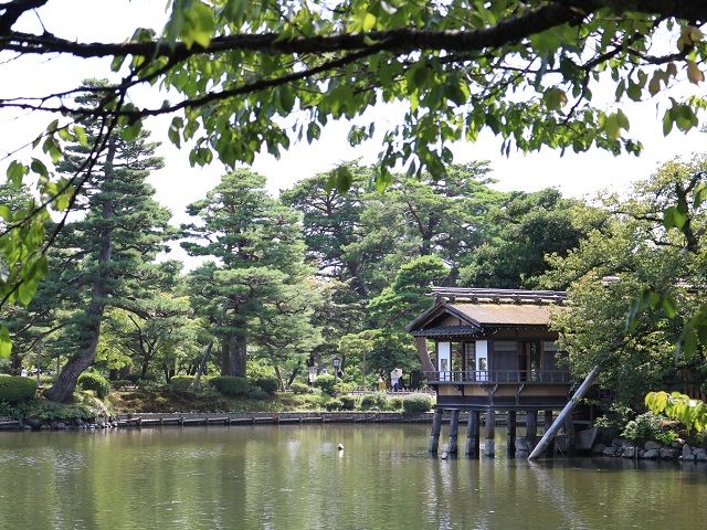 日本三名園の一つ「兼六園」