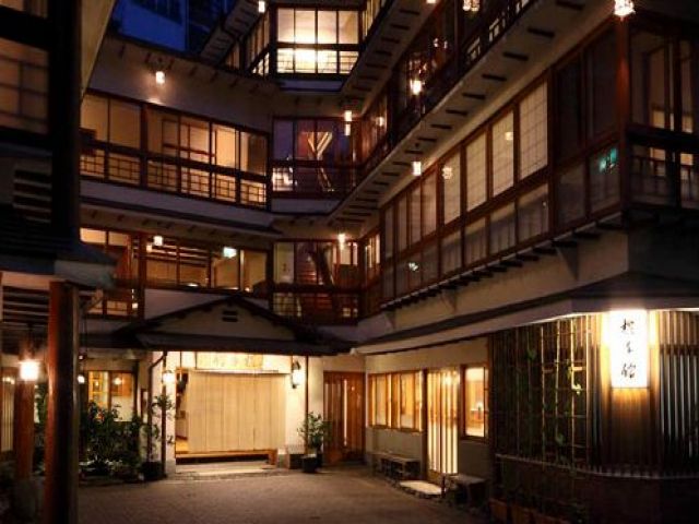 あのジブリ作品のモデルにもなった老舗旅館でのお仕事です◎