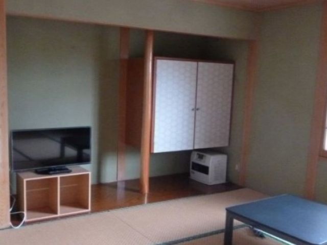 寮は元民宿です！毎日温泉に入れます☆