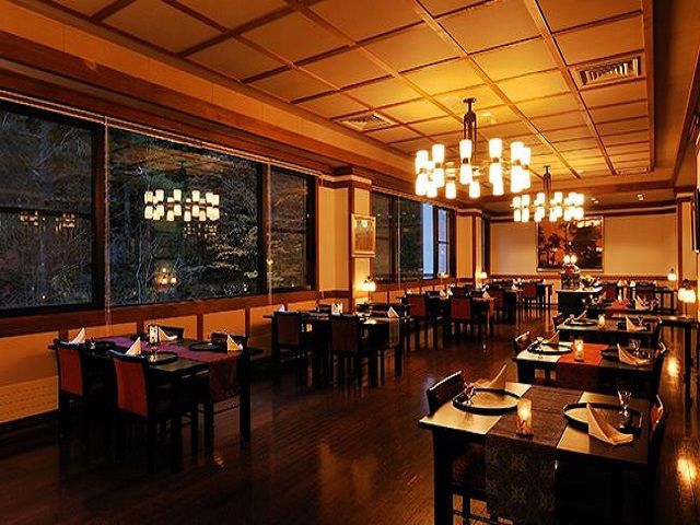 ～地産地消の懐石料理でおもてなし～
和食の提供未経験でも、明るい笑顔で接客できれば◎