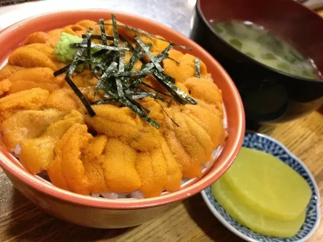 ちょっと高いけど名産のウニは絶対食べてほしいです☆