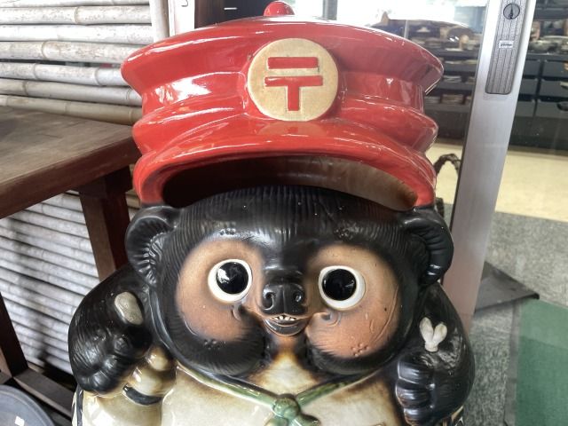 信楽焼のたぬきが有名
