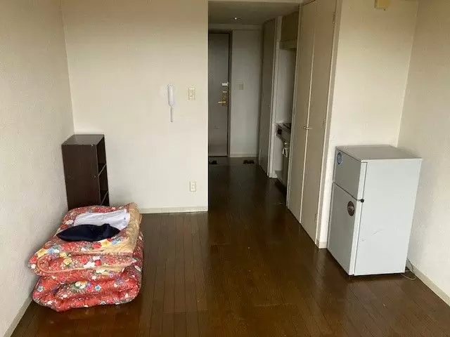 バス、トイレ付です！キッチン付きなので自炊可能！