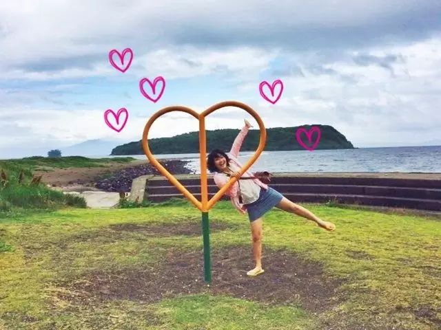 必見の絶景スポット・知林ヶ島。干潮時に砂州が出現するので、縁結びの島ともいわれています。