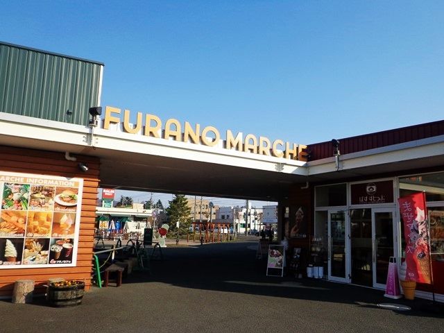 【周辺環境】バスで約10分程度で街中へ遊びにいけちゃいます♪