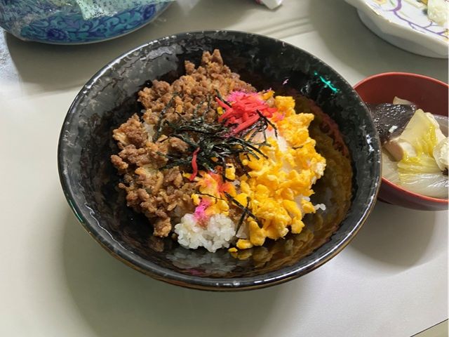 女将さんの手作りまかないがおいしいと評判☆
ちゃんと作ってくれる温かさがうれしい!!