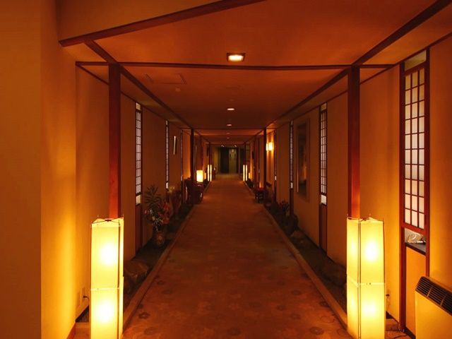 老舗旅館で接客スキルを磨けます！