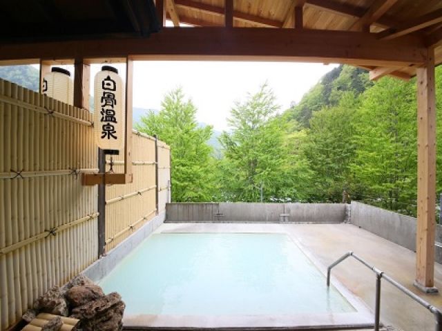 秘湯のお宿で調理補助のお仕事です◆
毎日温泉入り放題！！