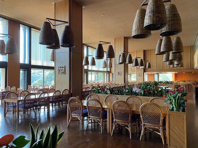 職場のレストランです！