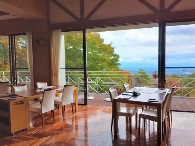 眺望のいいお食事処でお仕事です！