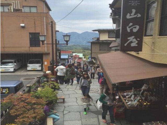 石段街が目の前のホテル♪