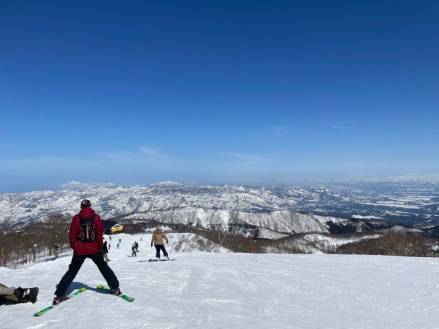 今年の思い出作りはこのスキー場で決まり!!!友人同士も歓迎なのでぜひお問合せ下さい！！