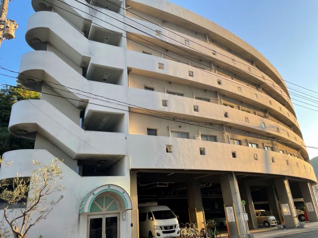 ホテルの目の前が寮☆