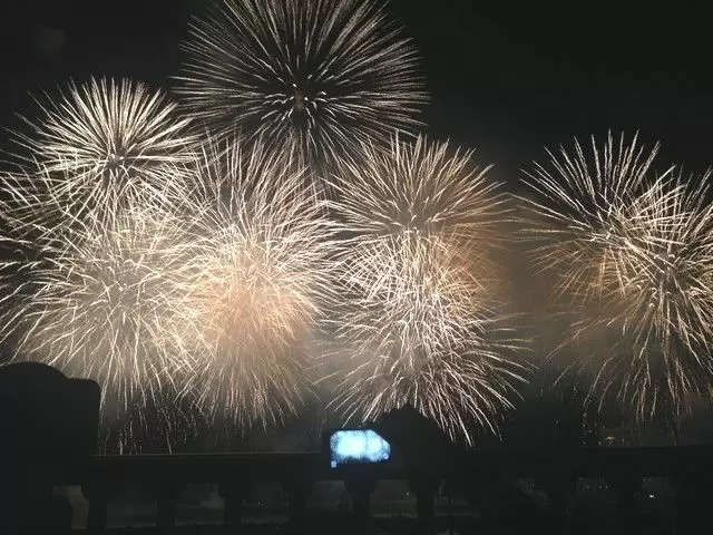 季節ごとに花火大会があります♪