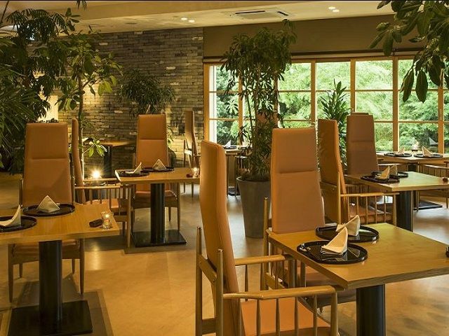 職場になるレストラン会場です。