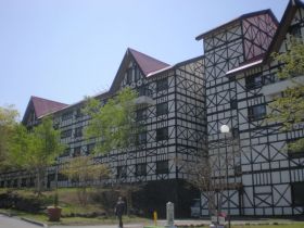 ゴルフ場フロントでのお仕事！！