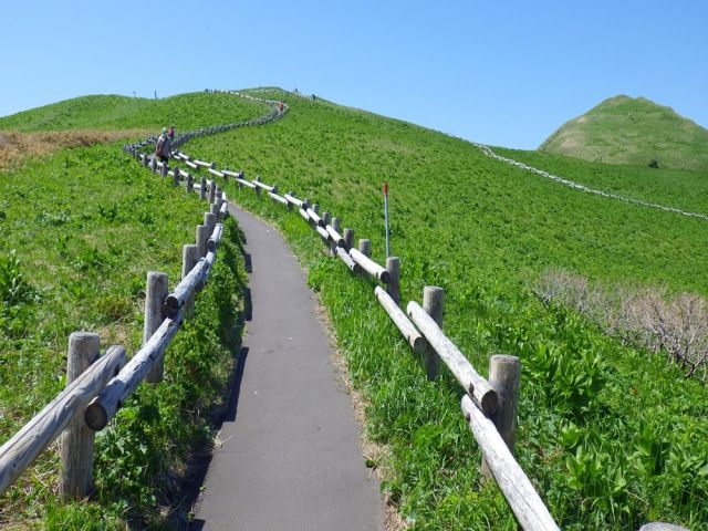 トレッキングコースも近くにあります♪