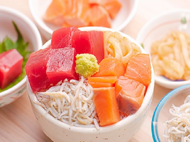 朝食はバイキング食べられます！