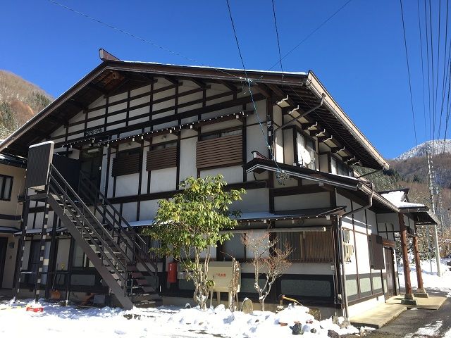 寮の外観です。設備もしっかり整っています♪