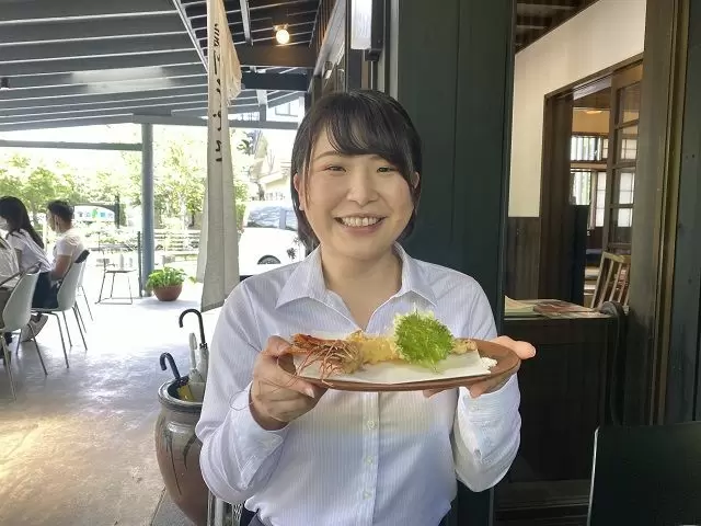 賄いメニューは信州名物のお蕎麦と天ぷらをご提供しております。