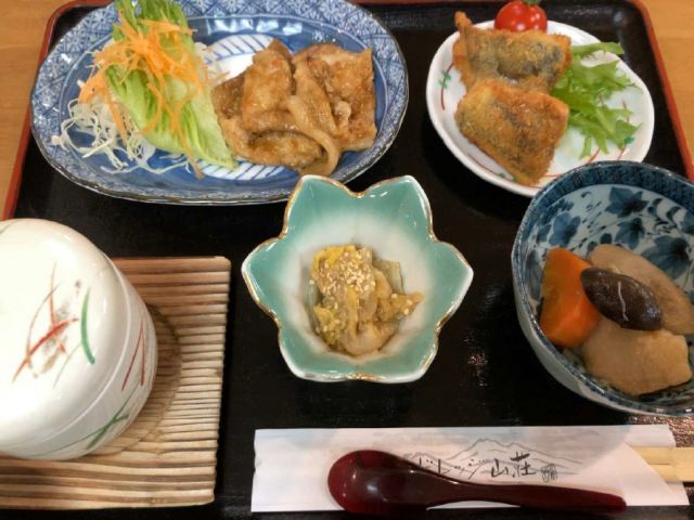 自慢の賄い！メニュー豊富、栄養満点の賄いを毎日食べることができます。