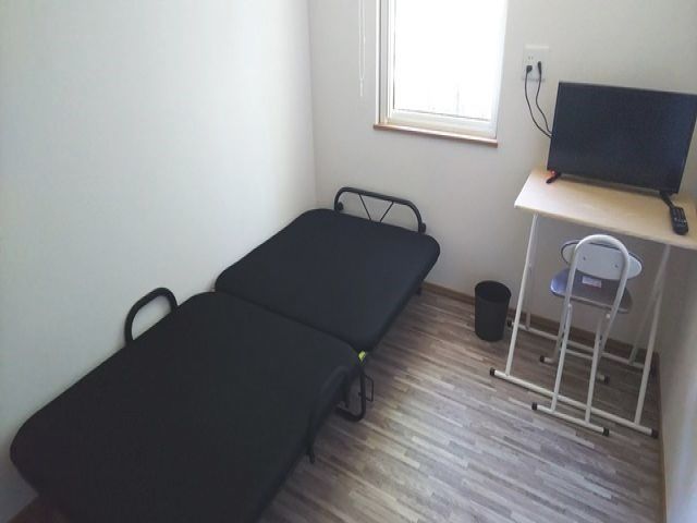 お部屋内にエアコン完備されており、夏場も快適です♪