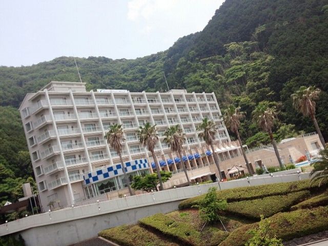 ホテルの目の前が海　自然に囲まれた素晴らしいロケーションのホテルです(*^^)v