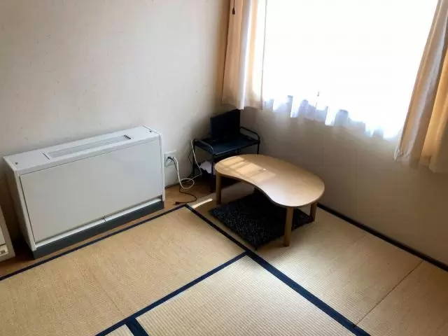 寮は個室できれいです！
洗面所・洗濯機・乾燥機も共同で使えるので便利です！
