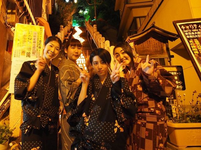 …とある時期のスタッフさんです。みんなで仲良く力を合わせて頑張ってくれました。感謝！