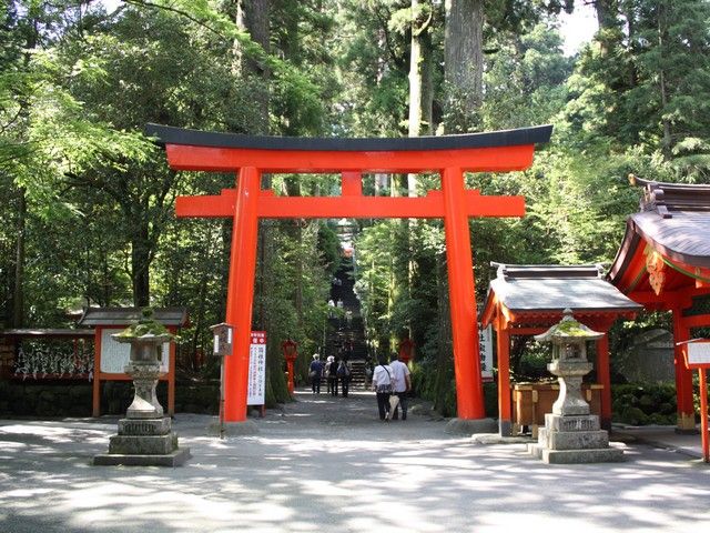 ☆お休みの日は箱根神社へお参りツアー☆